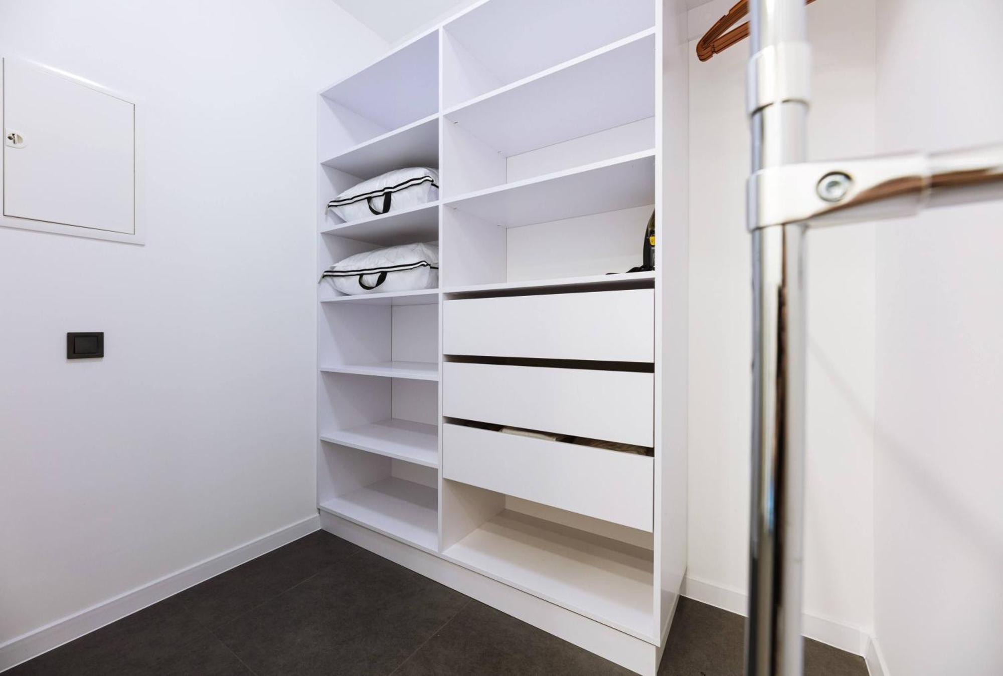 Apartment на кирилівська 37