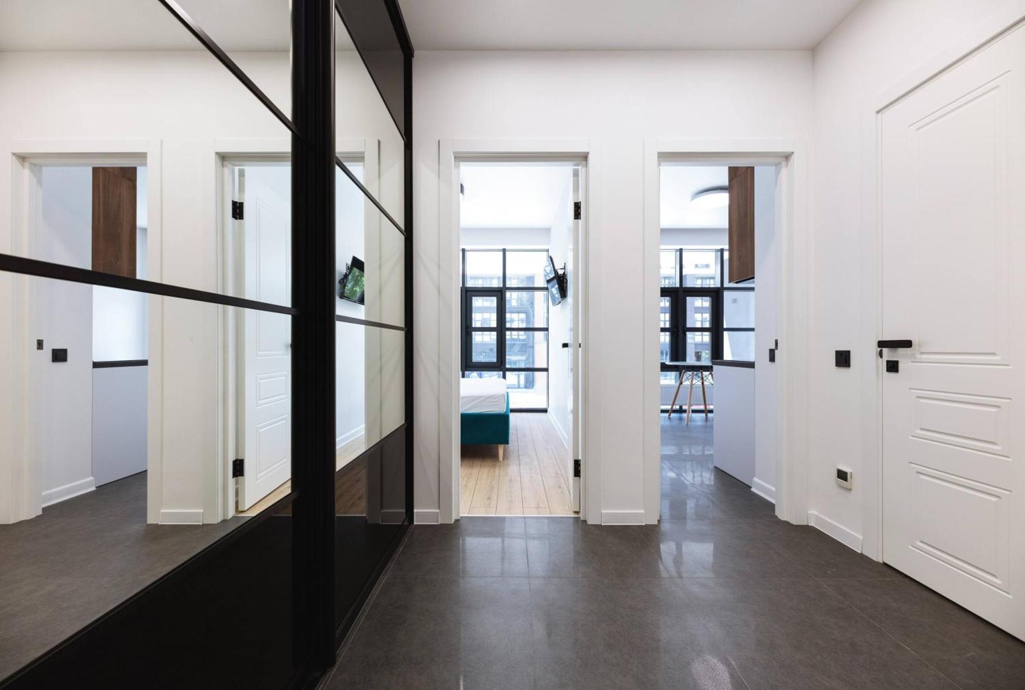 на кирилівська 37 Apartment *