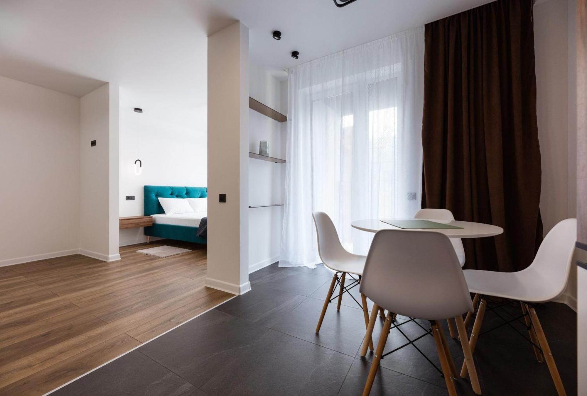 Apartment на кирилівська 37 Kyiv