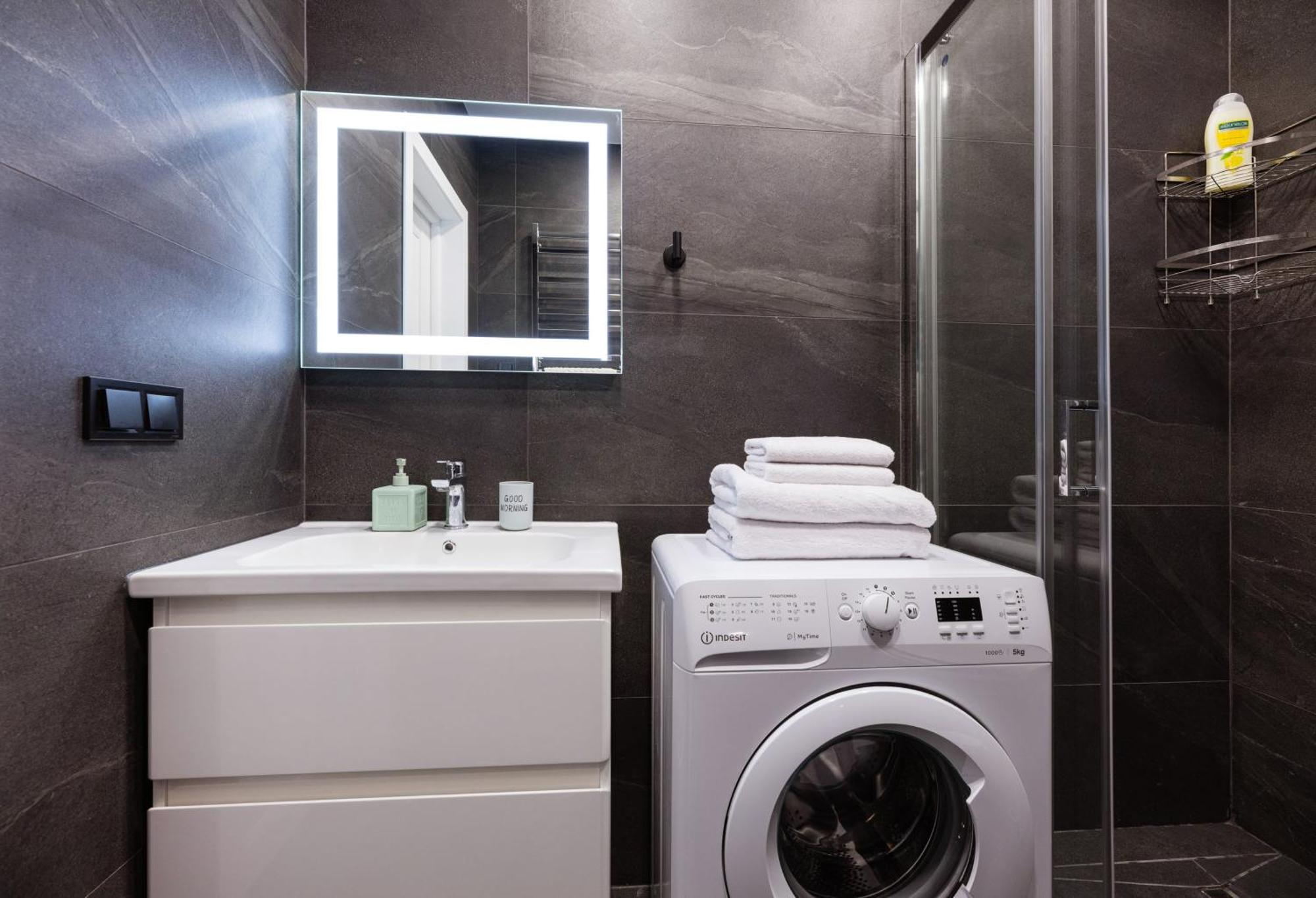 Apartment на кирилівська 37